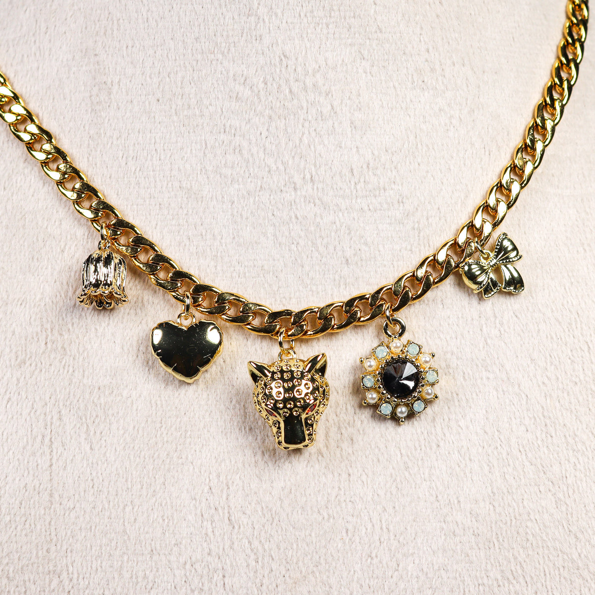 Charm Necklace No 38